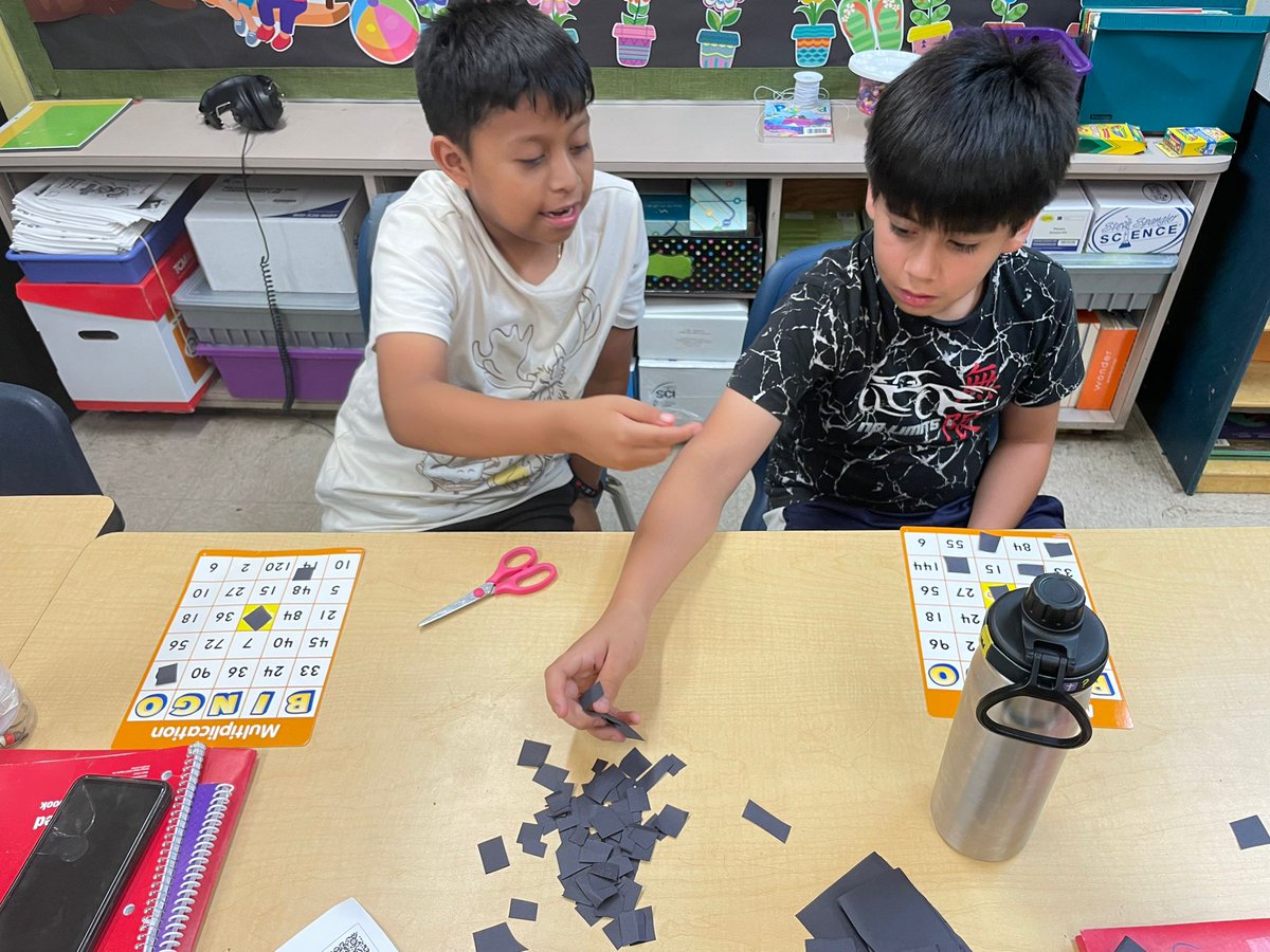 mdcpsmigrant's tweet image. Our students at Redland Center practice and improve their multiplication skills using Multiplication Bingo!

#YourBestChoiceMDCPS
#Summer305 #SYIP2025
@SuptDotres
@MDCPSTitleI
@MDCPS