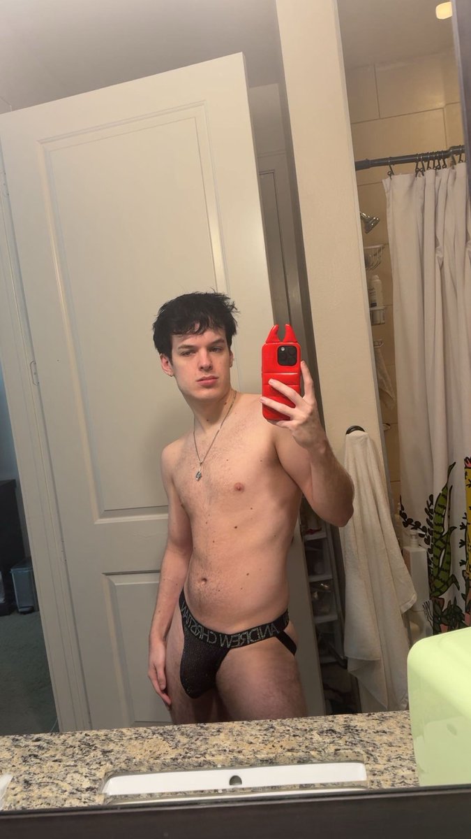 EricSeanXXX's tweet image. it’s true 😔