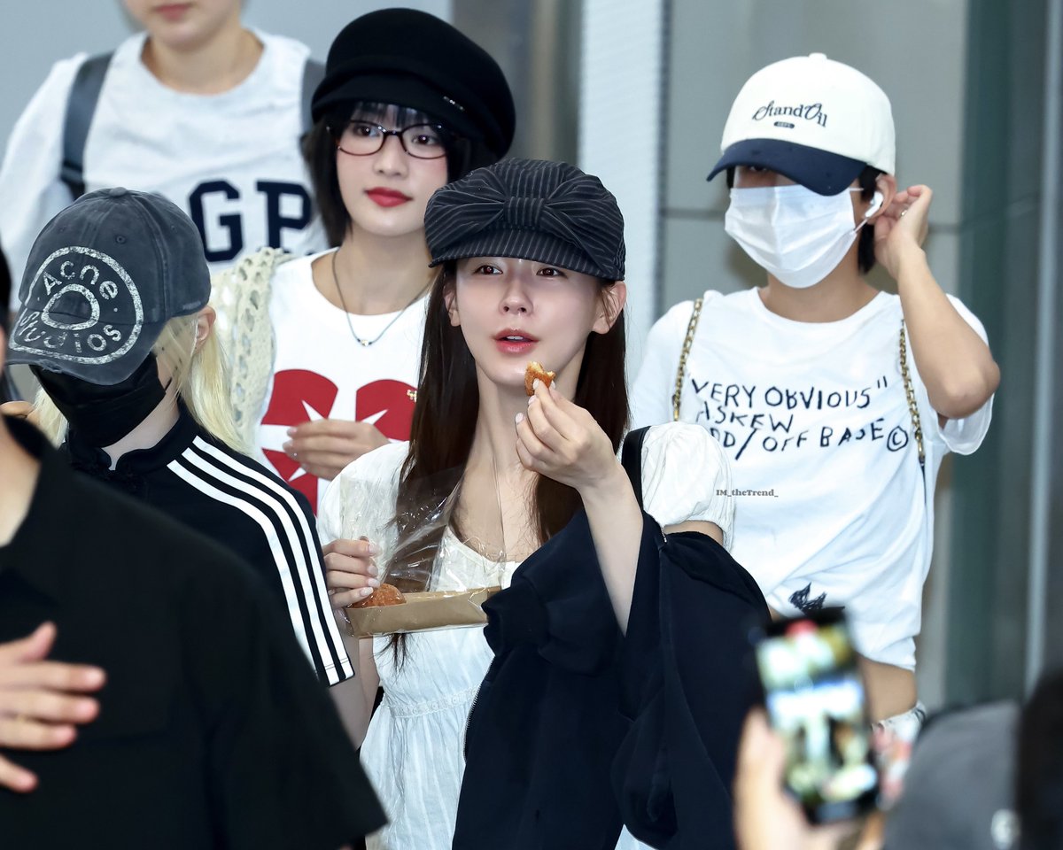 IM_theTrend_'s tweet image. 20250717 ๐ฏ๐ตโ๏ธ
Safe flight ๐
#์์ด๋ค #IDLE #GIDLE
#MIYEON #๋ฏธ์ฐ #MINNIE #๋ฏผ๋
#SOYEON #์์ฐ #YUQI #์ฐ๊ธฐ