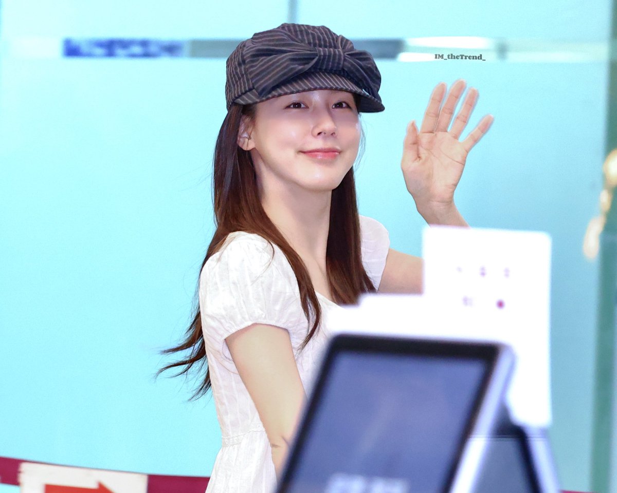 IM_theTrend_'s tweet image. 20250717 ๐ฏ๐ตโ๏ธ
๐ซถ๐ป๐๐ป
#์์ด๋ค #IDLE #GIDLE
#MIYEON #๋ฏธ์ฐ #SOYEON #์์ฐ #SHUHUA #์ํ