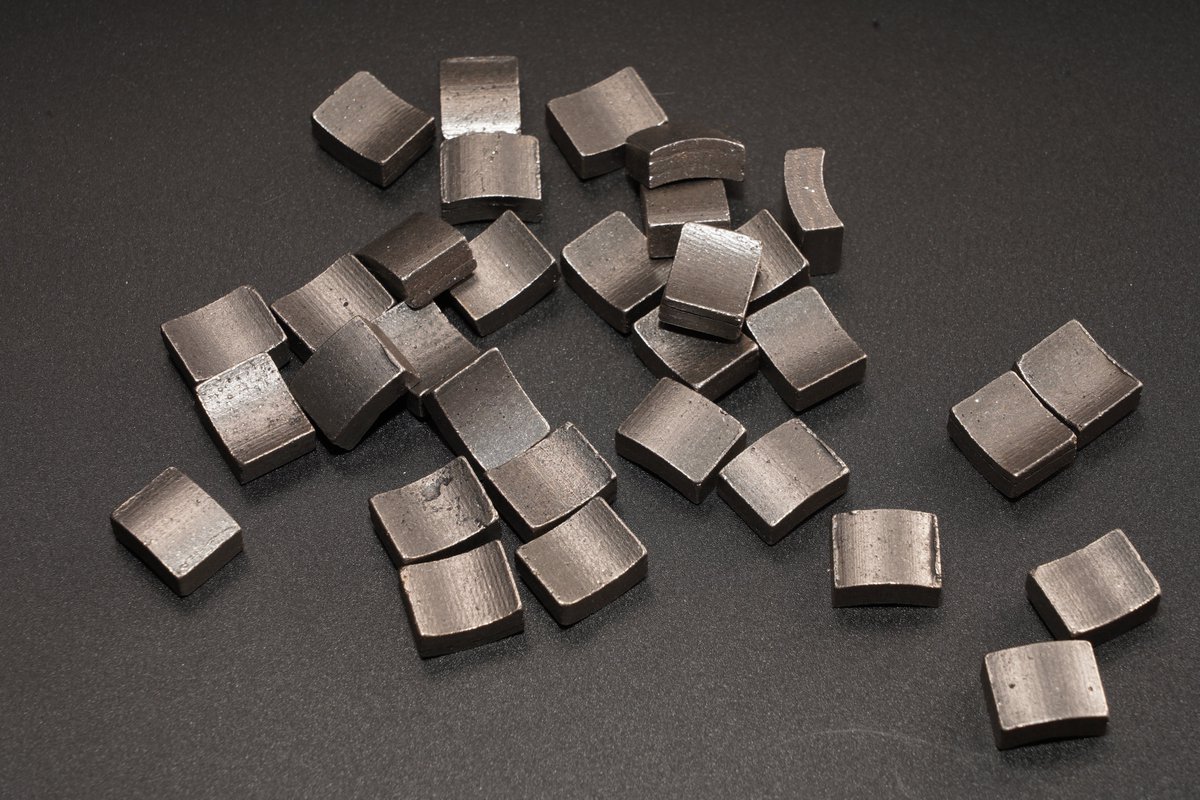 Linxing94398416's tweet image. LINSING diamond segment for drilling:
#DiamondDrillBit #CoreDrillBit #DiamondDrills #DiamondDrillingTool #StoneDrillBits #StoneDrillingTools #DiamondCoreDrillBits #StoneTools #DrillingTools #DrillBitSegment
