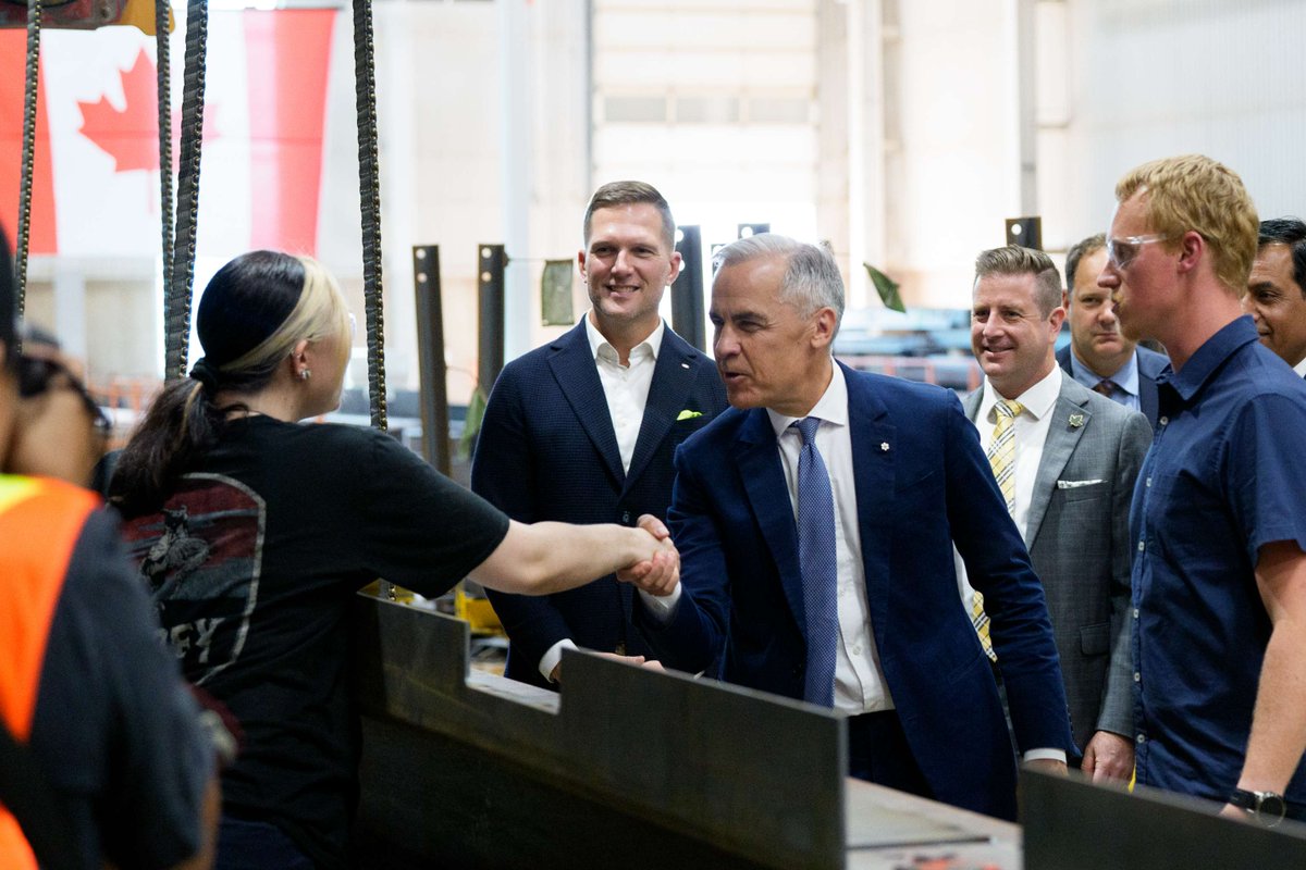 CanadianPM's tweet image. Earlier, Prime Minister Carney visited the Walters Group steel manufacturing facility in Hamilton, Ontario, where he met with workers driving Canada’s steel industry and announced significant new supports for the sector.
