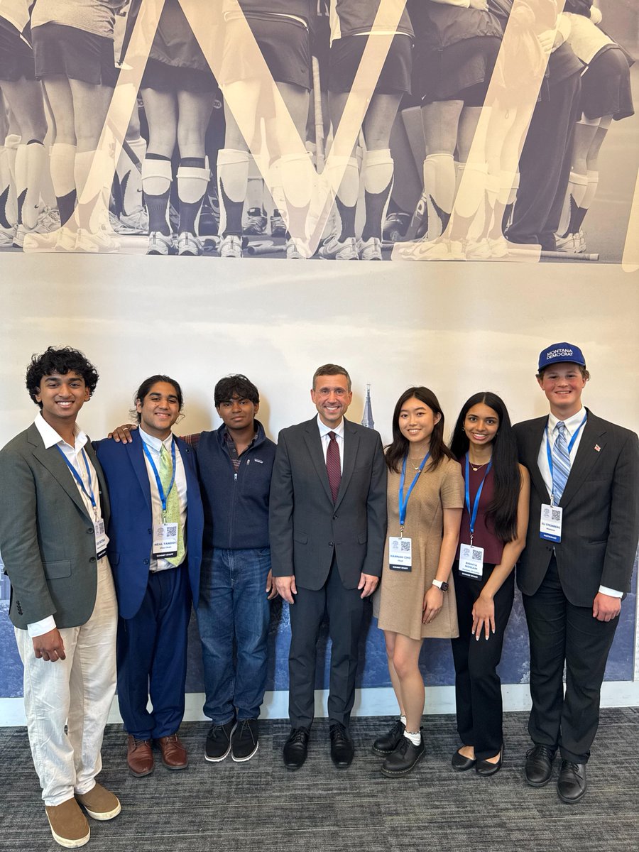 kenmartin73's tweet image. Had a great meeting with @hsdems today in Washington, D.C., and revisiting my time as a young Democrat.
The foundation of our party is impossible to build without young people.