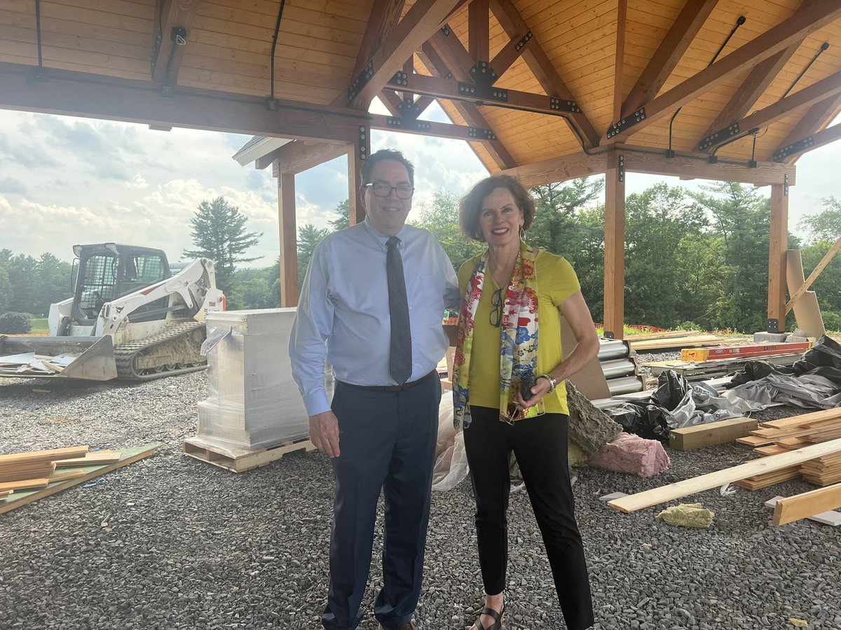 PatriciaFahy46's tweet image. I had a great day out in Amsterdam and Montgomery County! This morning, I toured Amsterdam Workforce Solutions’ Career Center and learned how they’re connecting folks to high demand issues and careers.
Then I stopped by the River Ridge Living Center’s Annual Carnival to meet…