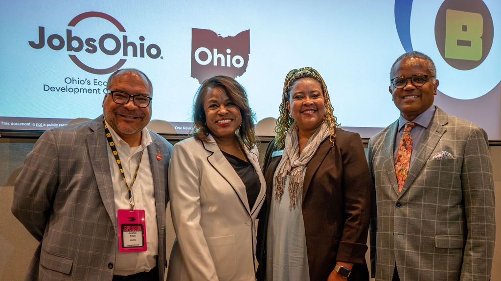 nauseef's tweet image. The energy at @blacktechweek is proof that Ohio continues to be a destination for diverse tech talent and innovative businesses.
Since 2017, @lightshipfound has guided over 200 companies led by women, founders of color, and diverse entrepreneurs to more than $400 million in…