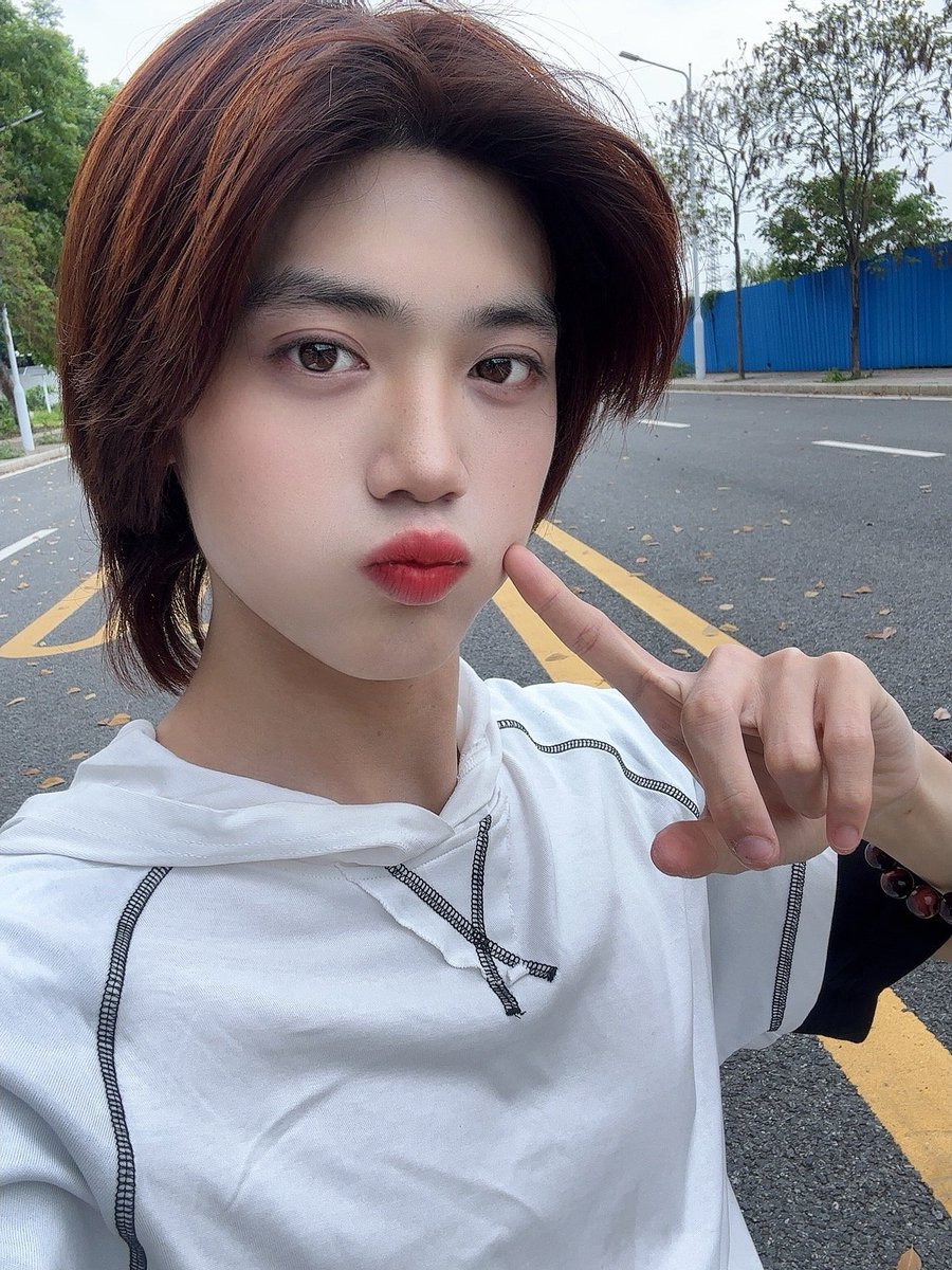 DayNightMember's tweet photo. ［Adios Wang］

「Search &amp; Find」到此結束了🥲快速且緊張的一個月也沒有能展示什麼給LightNing🥹我們要多多見面！

#DayNight #SearchandFind #Adios #AdiosWang https://t.co/40TvNuZZgt