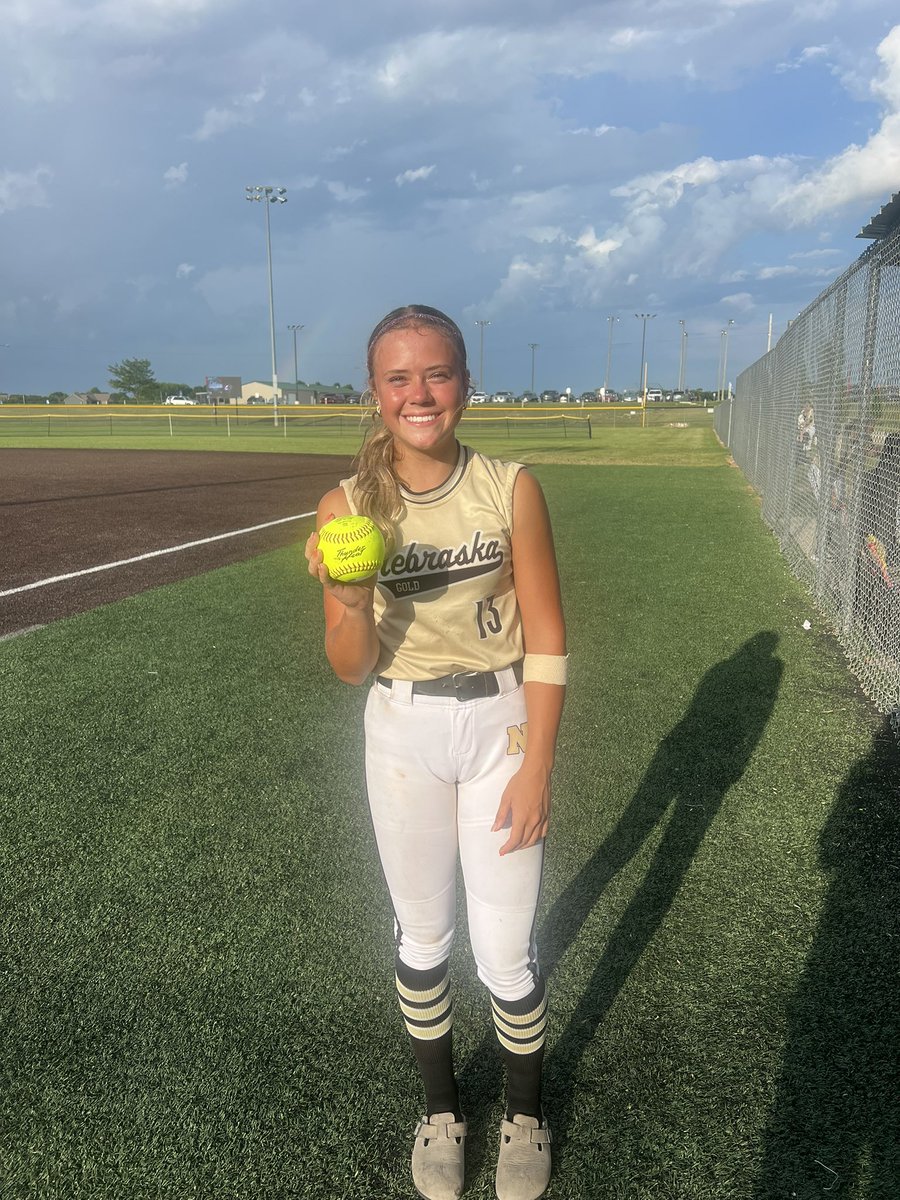 Nebraska Gold - 2011’s/14u National tweet media
