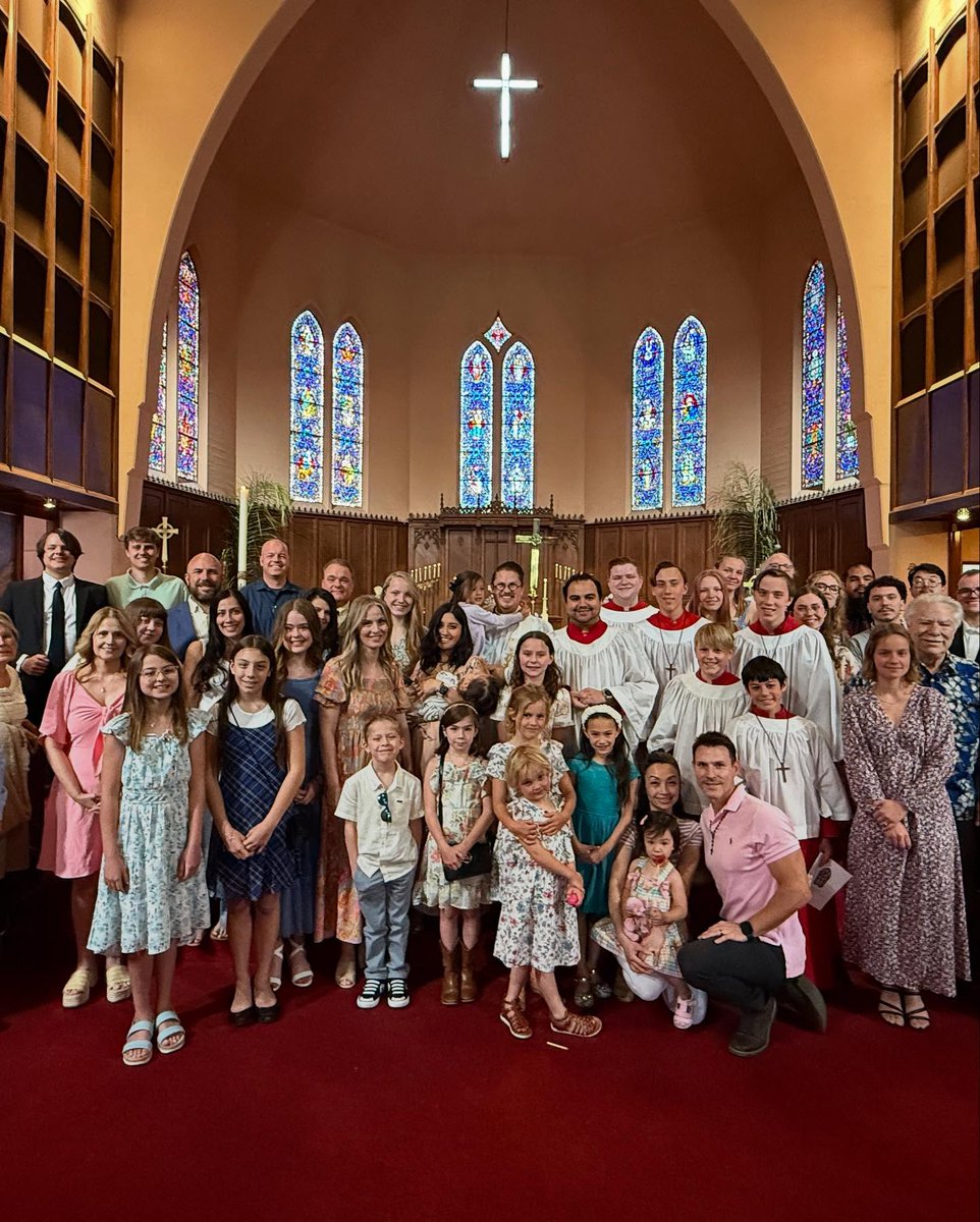GodRemembrancer's tweet image. Great to see Christ's Chapel Anglican Church receive a big shipment of @1662IE prayer books. It's also great to see another REC church using this wonderful resource.