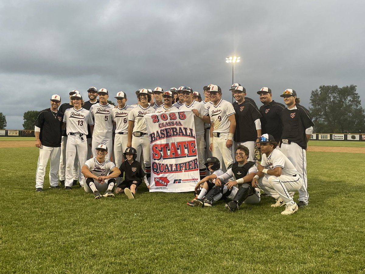 EHS_SCCSD's tweet image. East advances to the state tourney with a 5-1 win over Lewis Central!