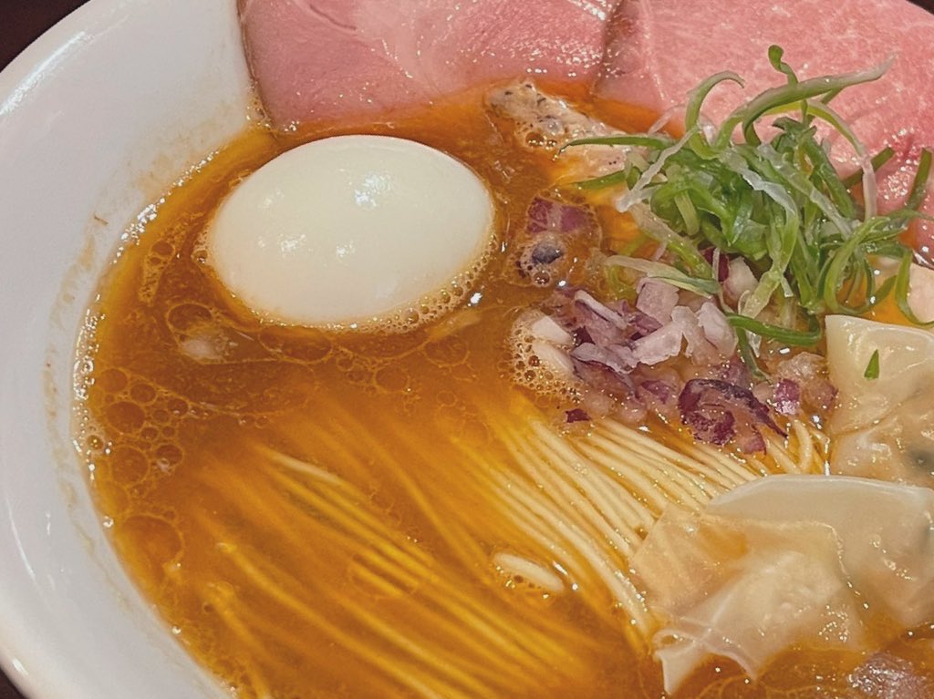 RAMEN_KAIBUTSU's tweet image. 定休日明け、11時からオープンします🍜