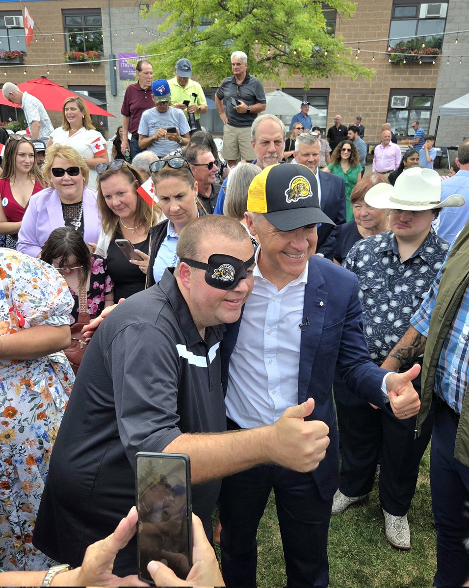 JohnPaulDanko's tweet image. Great to see my friend and unofficial #HamOnt ambassador @ticatsfan7 Dylan Atack meet PM @MarkJCarney and present him with a @Ticats hat.
You're ready for Labour Day now Mr. Prime Minister!