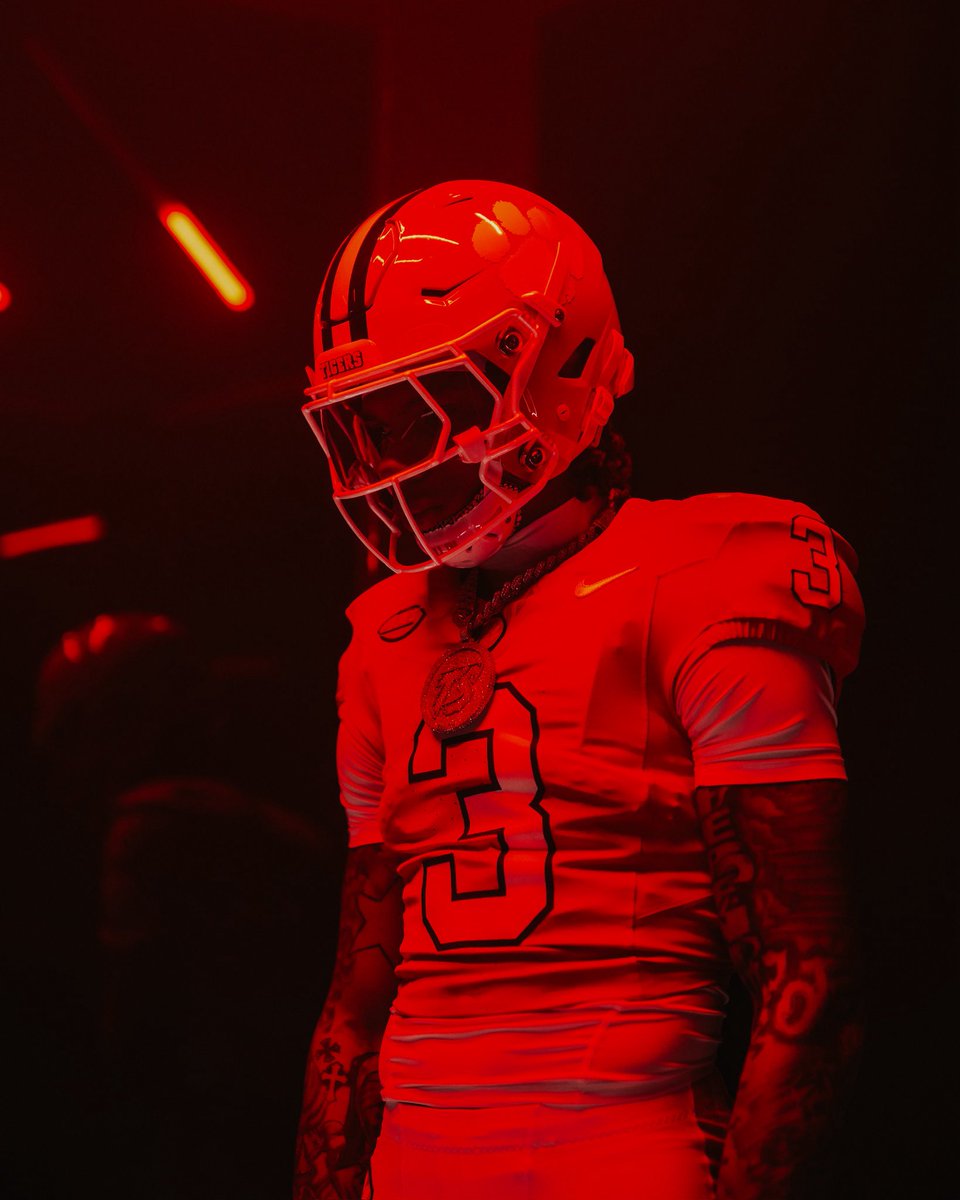 DbkTristan's tweet image. Year 4🐅. #JUCOPRODUCT