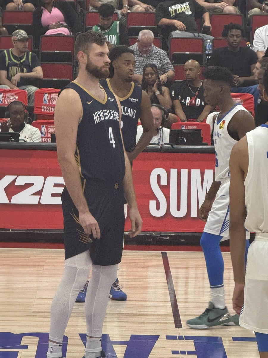 CapitolHoops's tweet image. Next up at summer league
Pelicans vs Thunder.
Hunter Dickinson vs Cameron Brown.
The good ol DeMatha vs Eleanor Roosevelt rivalry!
@DeMathaHoops
@ERoosRaiders
@H_Dickinson24
@cbrown__3