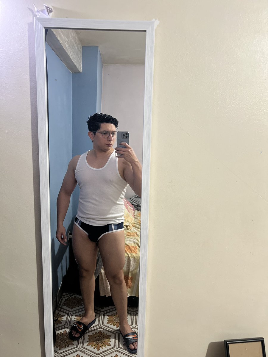 Edcorde2's tweet image. Baño ✅
Skincare  ✅
Pijama ✅
Hora de dormir 😴