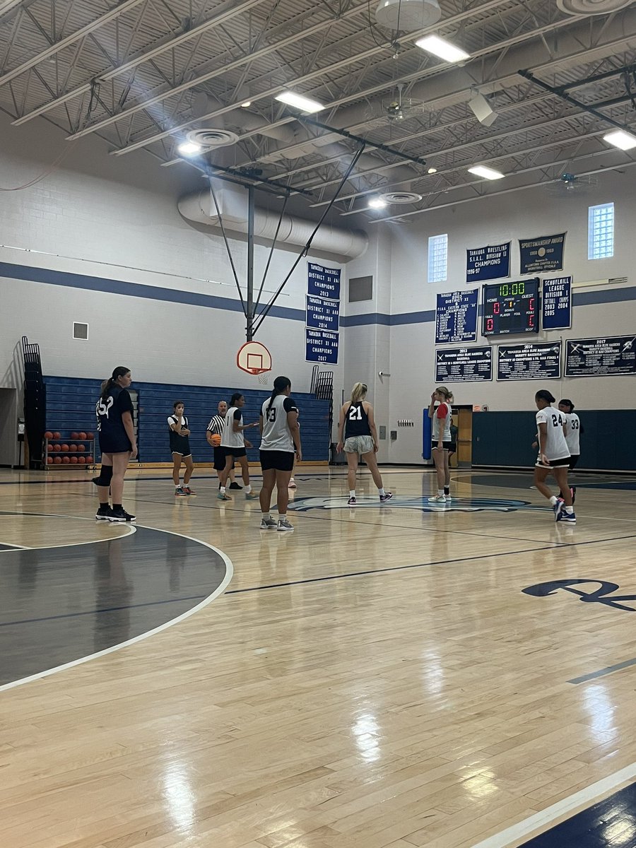 Good mid-July run tonight with Holy Redeemer &amp; Dieruff. 🏀
