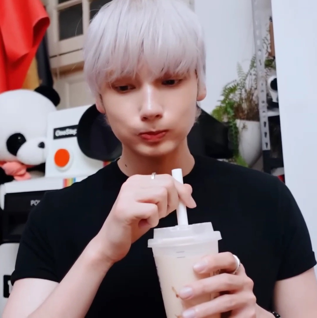 카이야 맛점♡ ((요즘 너무 보고싶다;;)