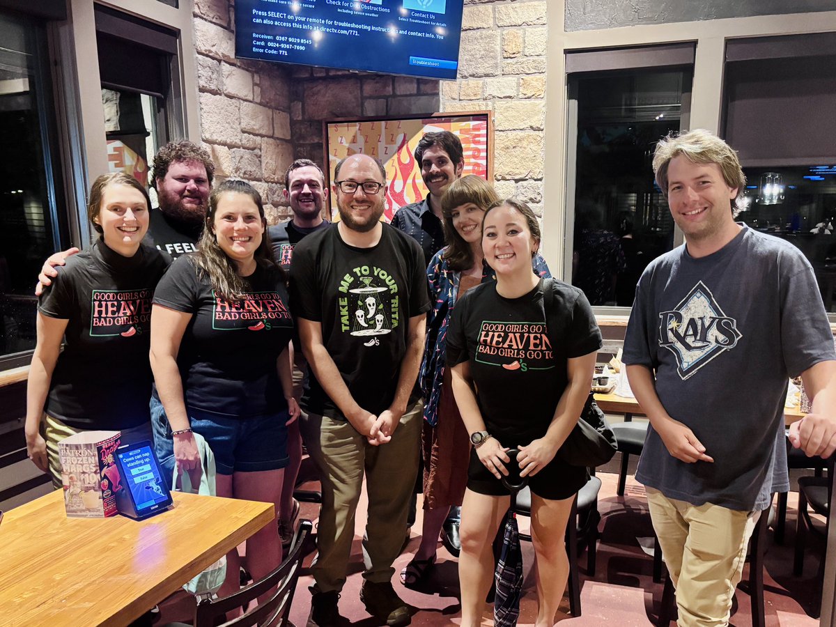PeterSaccoDC's tweet image. Celebrating my 32nd birthday with great friends at @Chilis! 🌶️