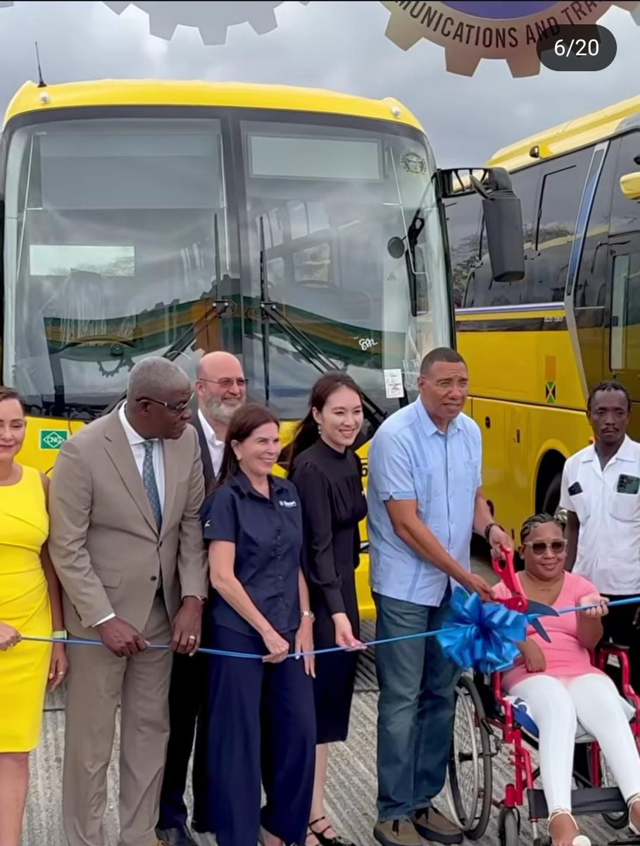 On the eve of elections, JLP handing out buses like confetti.
The real facts:
Passengers in 2016, 63 million, today 18 million.
Students 100,000 a day in 2016, today 5500 a day
Revenue $4.5 billion a year, today $1.5 billion.
Govt subsidy $500 million a year, today $12 billion.