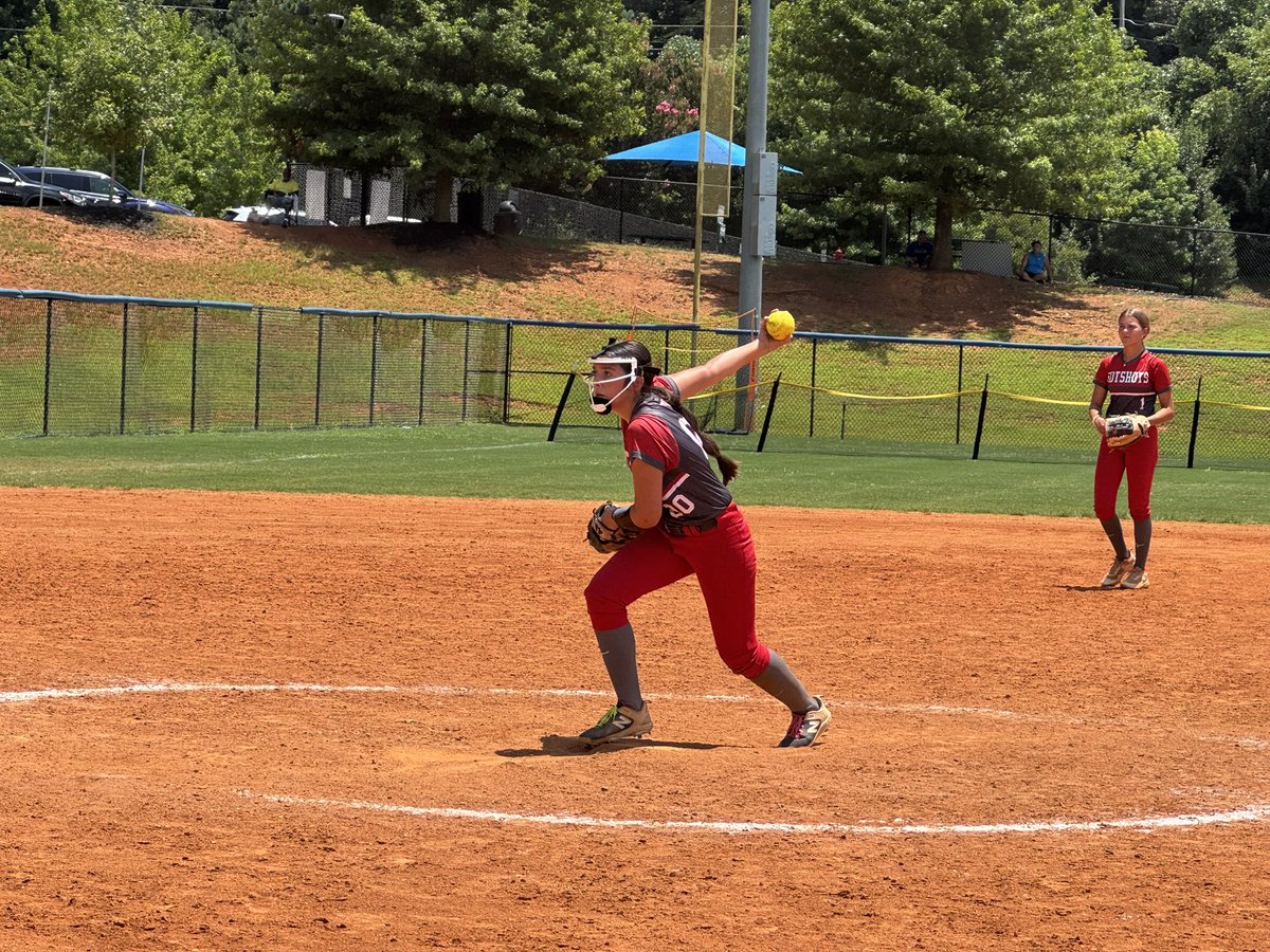 AvaHorswood_28's tweet image. Thank you Coach Sam Scotti for inviting me to play last weekend at the 2025 Atlanta Legacy tournament with Hotshots TC Scotti 16U! I had a blast, made new friends, and got to play with a great team!