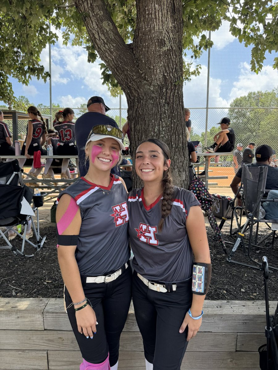 AvaHorswood_28's tweet image. Thank you Coach Sam Scotti for inviting me to play last weekend at the 2025 Atlanta Legacy tournament with Hotshots TC Scotti 16U! I had a blast, made new friends, and got to play with a great team!