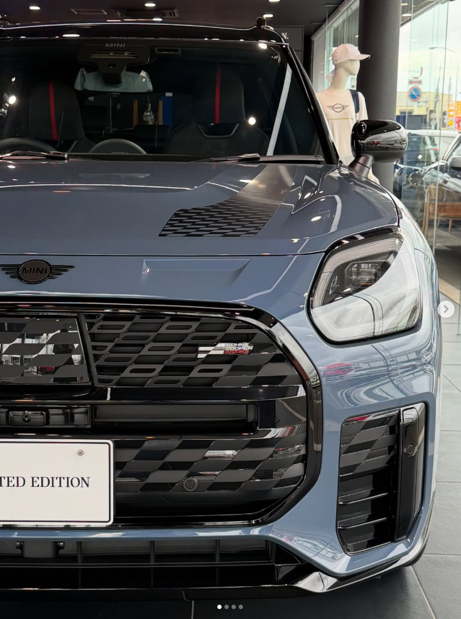GlanzMini's tweet photo. 【MINI千葉北】
200台限定の特別なモデル、
SLATE BLUE🩵

ぜひ、MINI千葉北でご覧ください👀♡

#カントリーマン
#限定車
#スレートブルー
#slateblue
#u25
#MINI
#mini千葉北
#mini新車ショールーム
#minicooper
#ミニクーパー
#mini好きさんと繋がりたい
#miniのある暮らし
#展示車 https://t.co/wmil6Vz3ZS