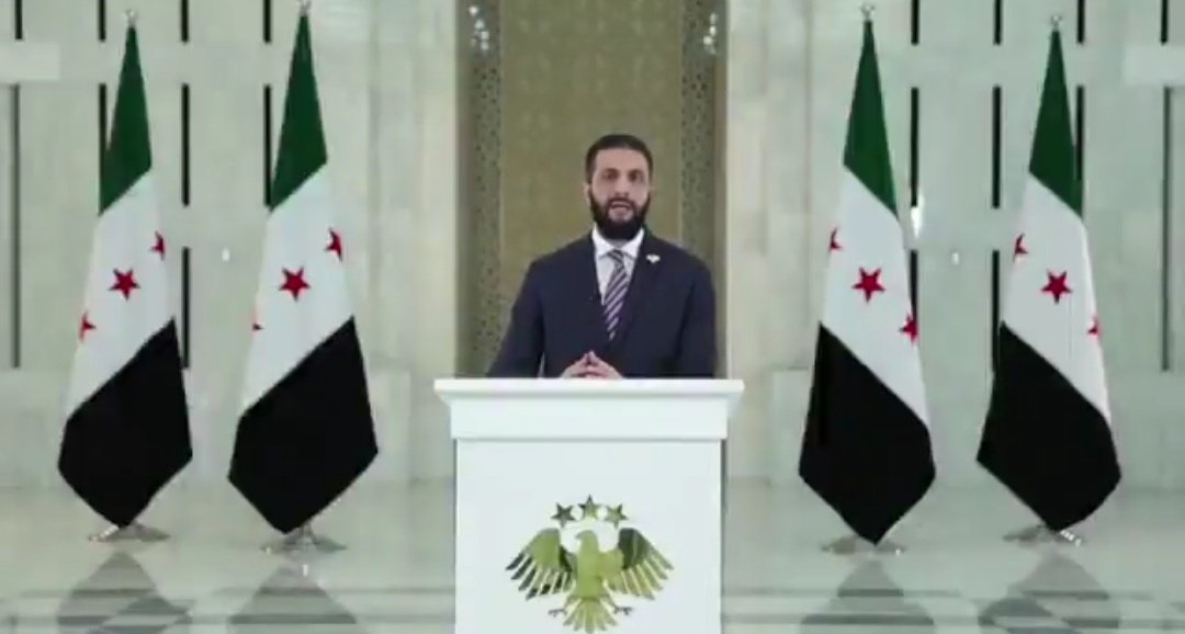 🚨🚨🚨الرئيس السوري أحمد الشرع |

- لسنا ممن يخشى الحرب ونحن من امضى عمره في مواجهة التحديات

وامتلاك القوة العسكرية المفرطة لا يعني بالضرورة أنك ستكسب الحرب في الميدان

وانتصارك في جبهة معينة لا يعني أنك ستنجح في جبهة أخرى

قد تكون قادرا على بدء الحرب،لكنك من الصعب ان تتحكم