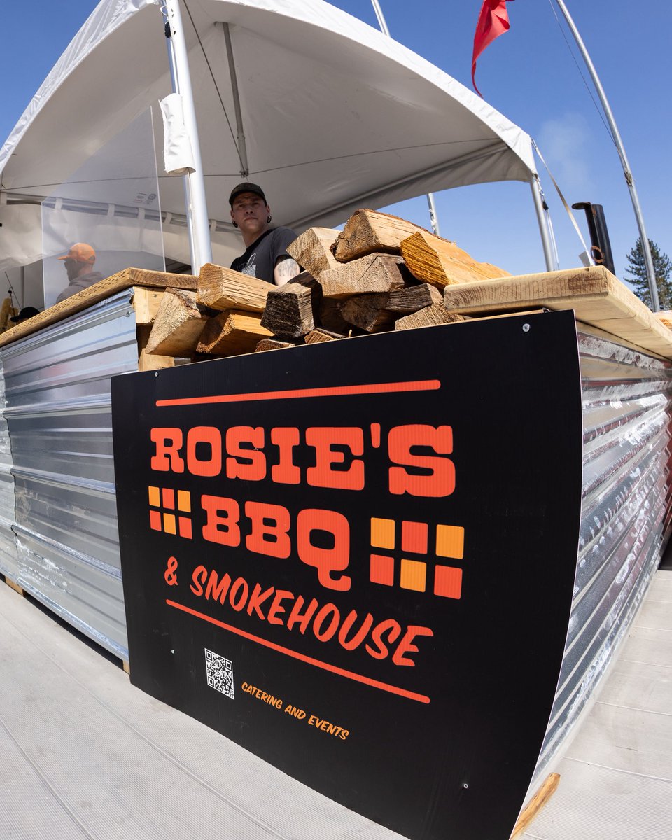 vancanadians's tweet image. Did you know your favourite BBQ is inside the ballpark this season?
Rosie’s BBQ is smokin' on the 3rd base side every game!