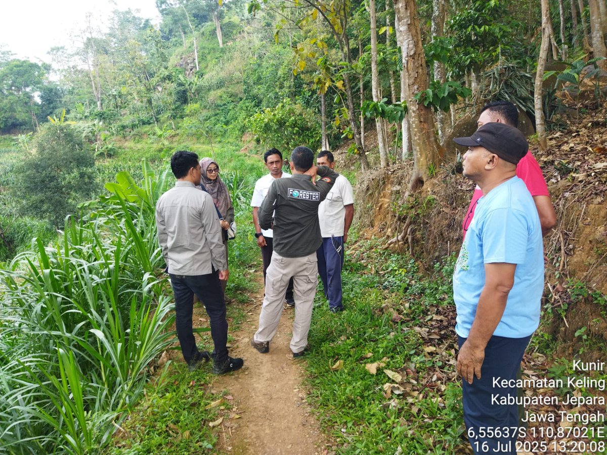 Cek calon lokasi kegiatan penanaman hutan rakyat KTH Wana Lestari II  Ds.Kunir dan KTH Tri Karya Tani II Ds.Tunahan Kecamatan Keling Kabupaten Jepara bersama sbg upaya Rehabilitasi Hutan &amp; lahan oleh CDK Prov Jateng Wily II #NgopeniNglakoni 
<a href="/dlhkprovjateng/">Dinas Lingkungan Hidup dan Kehutanan Prov Jateng</a> 
<a href="/DwiCahyoPurnom8/">Dwi Cahyo Purnomo</a>