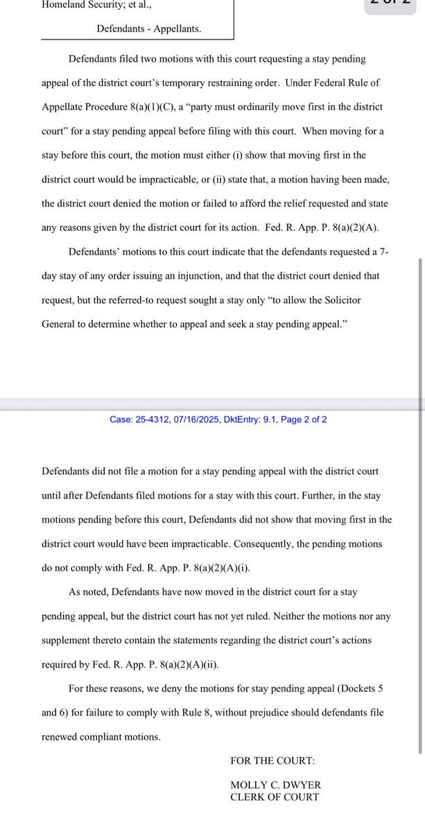 brittny_mejia's tweet image. The Trump administration asked an appeals court to lift restrictions on SoCal immigration raids. The ninth circuit declined to stay the lower court judge’s order. They denied it based on technical reasons. The lawyers were supposed to first request a stay in the district court
