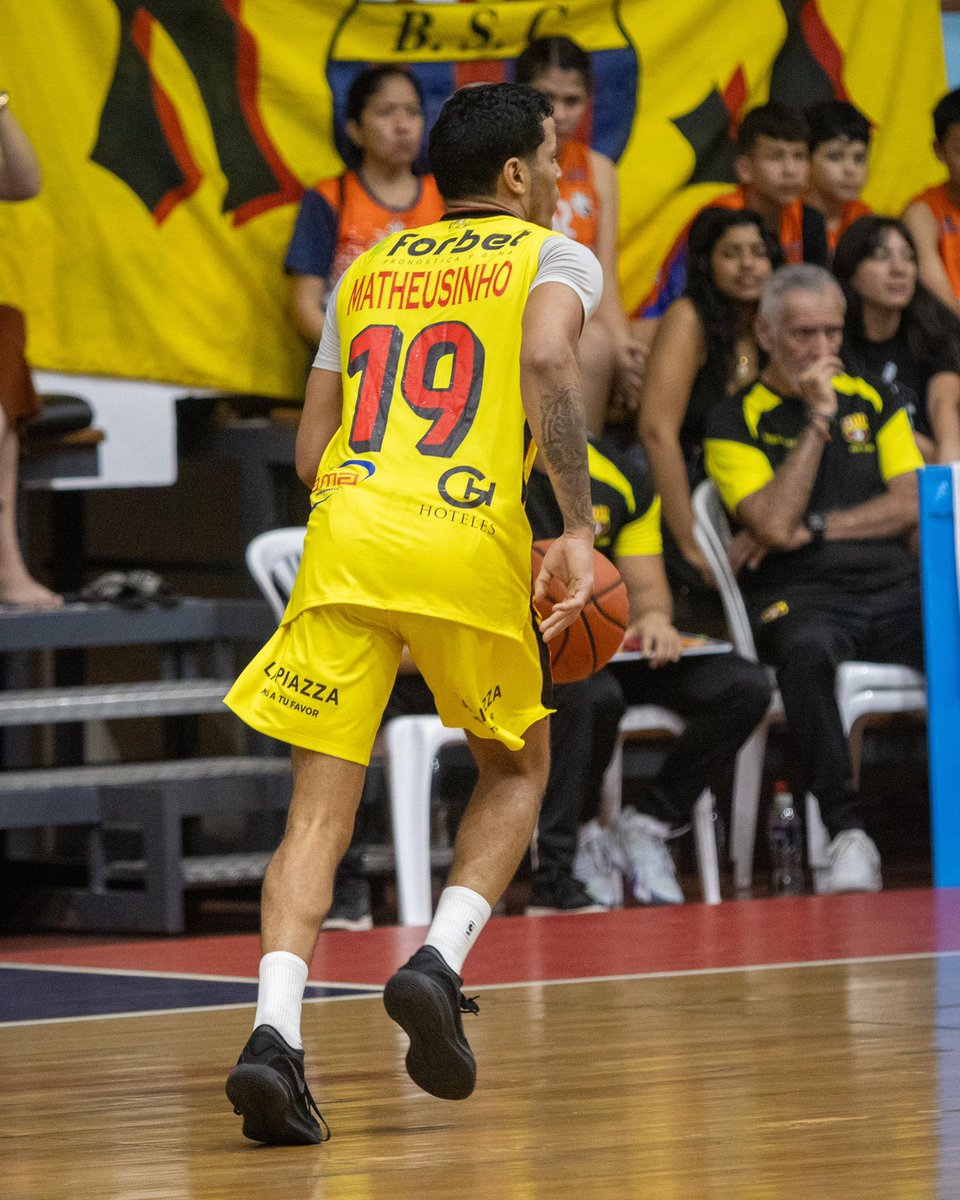 🏆 #LigaBasquetPro | Fecha 13
🔥 ¡Fin de la primera mitad!

🏀 #BSC (40 - 42) Zamora Jaguars.

👊🏻 ¡Vamos Ídolo!
#BarcelonaSomosTodos 🟡⚫️