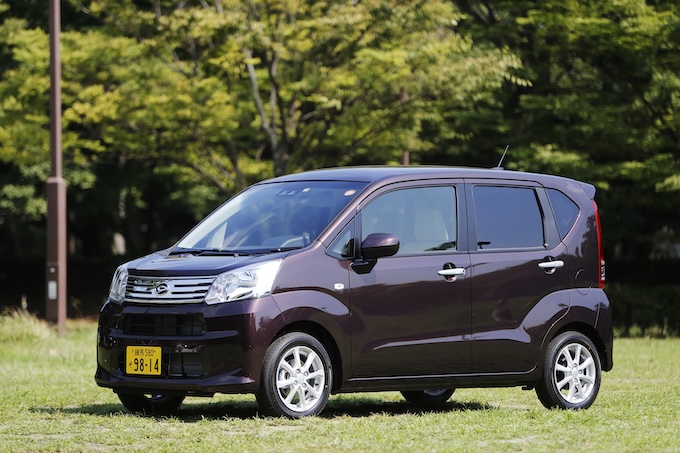 carsensor's tweet image. 【あなたはスライドドア派?非スライドドア派?🧐✨】
フルモデルチェンジを果たしたダイハツ ムーヴ!
スライドドアを備えるモデルとなり、利便性がアップ🌟
スライドドアの軽乗用車では最安値となる135万8500円からという価格も相まって、人気車種となることは間違いなし🤍(画像1枚目)…