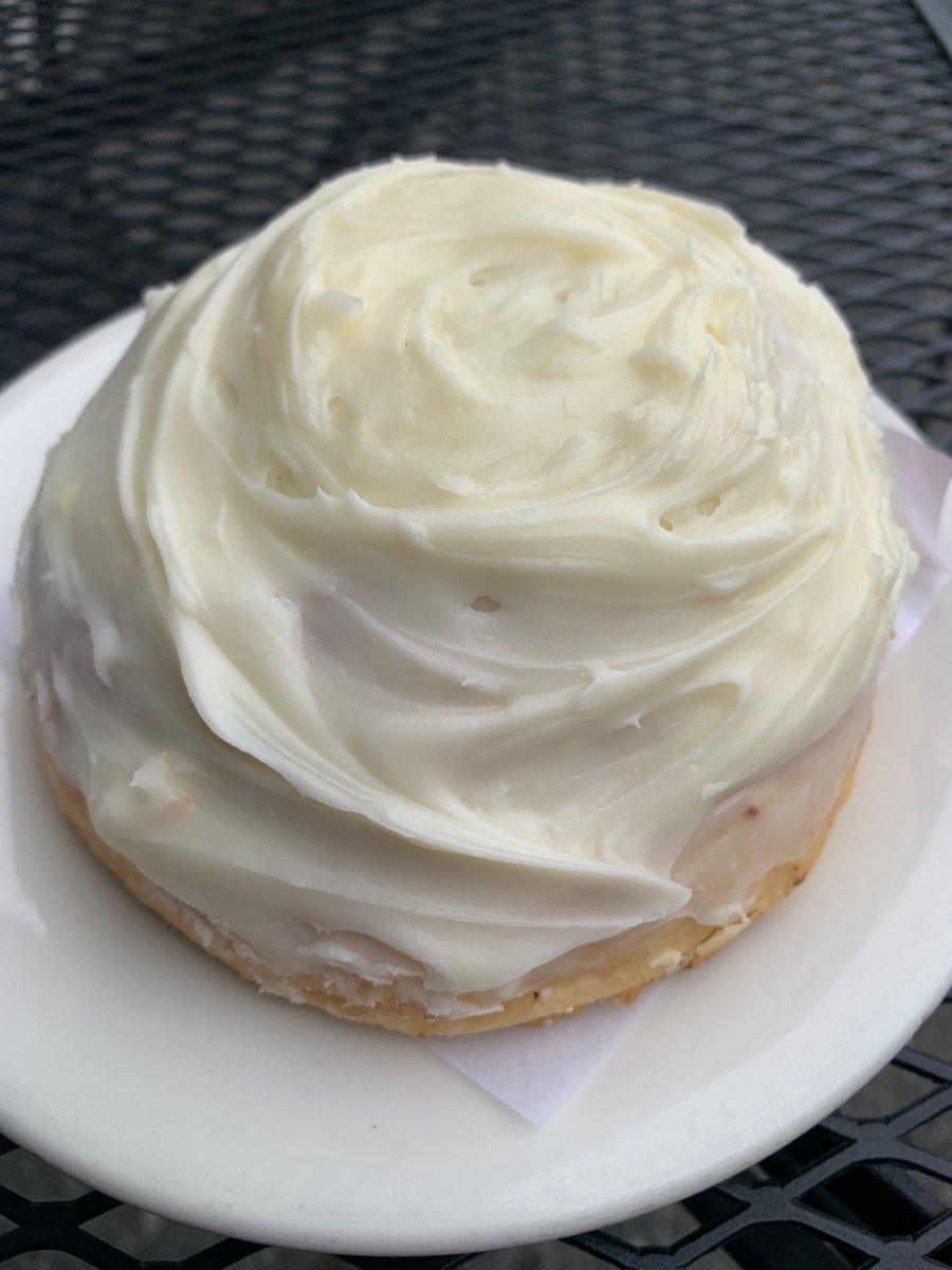 glid24's tweet image. Yum