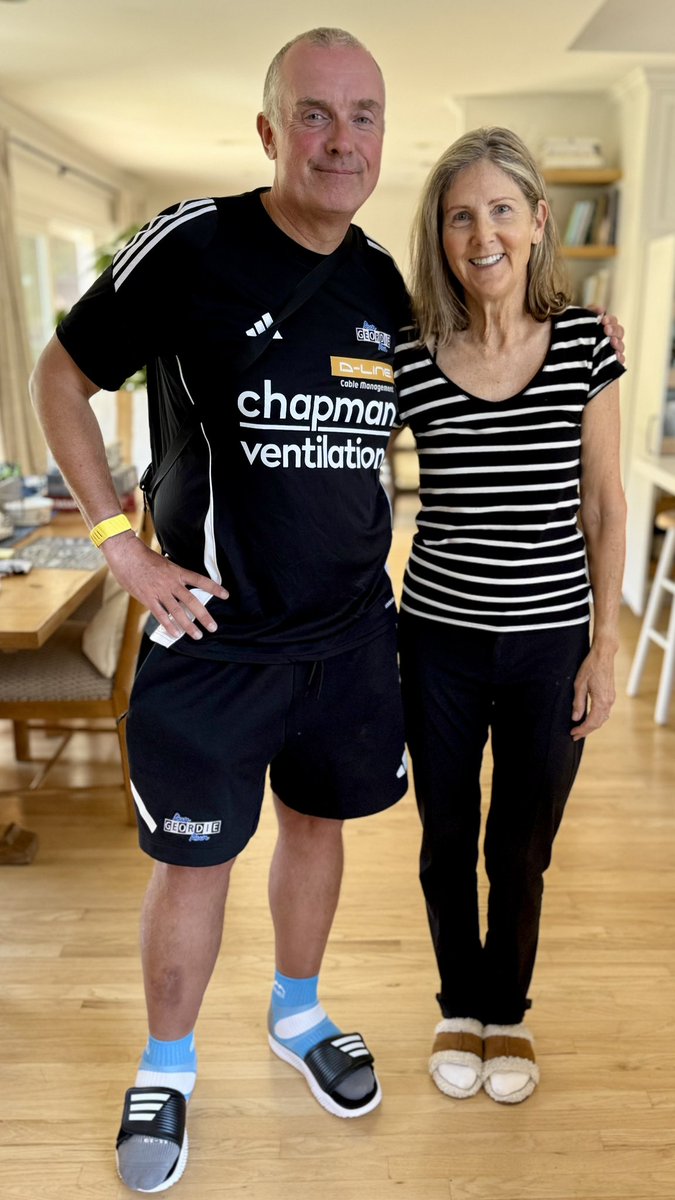 rungeordierun's tweet image. Huge thanks to Jane and Phil for taking such great care of me in their lovely home at Costa Mesa. What a fantastic end to a horrendously tough few months. That’s just what I needed.