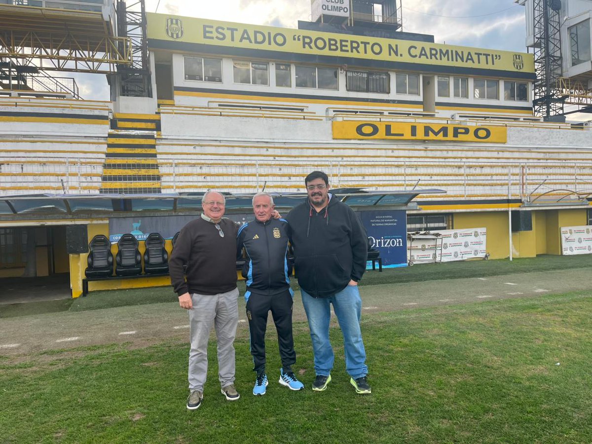 Esta tarde en Bahia Blanca, Claudio Yopolo y David Forconi (Consejo Federal de AFA) se reunieron con  Juan Larroca (Pte. <a href="/ClubVillaMitre/">Villa Mitre Oficial</a>), Fabian Jorge Diana (Vice <a href="/Olimpo_Oficial/">Club Olimpo</a>) y
Daniel Marchegiani (Pte. Liga Bahia Blanca) en la previa del encuentro entre <a href="/ClubVillaMitre/">Villa Mitre Oficial</a> vs
