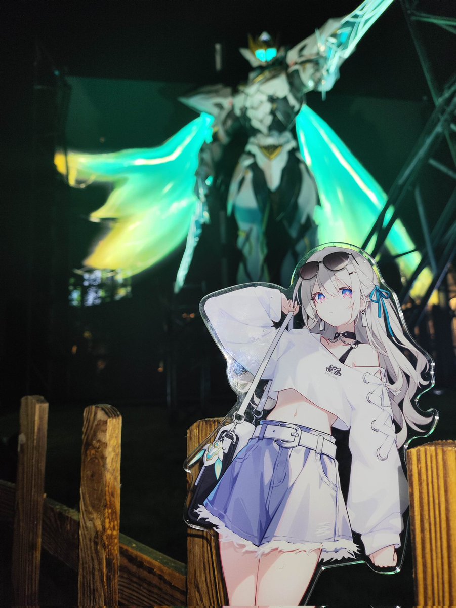 Rydia_02200059's tweet image. Bilibili World で 楽しかった!
そして、#C106 が来る!
うちの絵師 QuAnちゃん が 描いた #FireflyHSR は C106 に参加します。
写真のように、とても きれいな バッジ と アクリル スタンド が ありますよ。
*バッジ の 細部〔bilibili worldなんか〕 を 変更 します。
ぜひ観に来てくださいね!