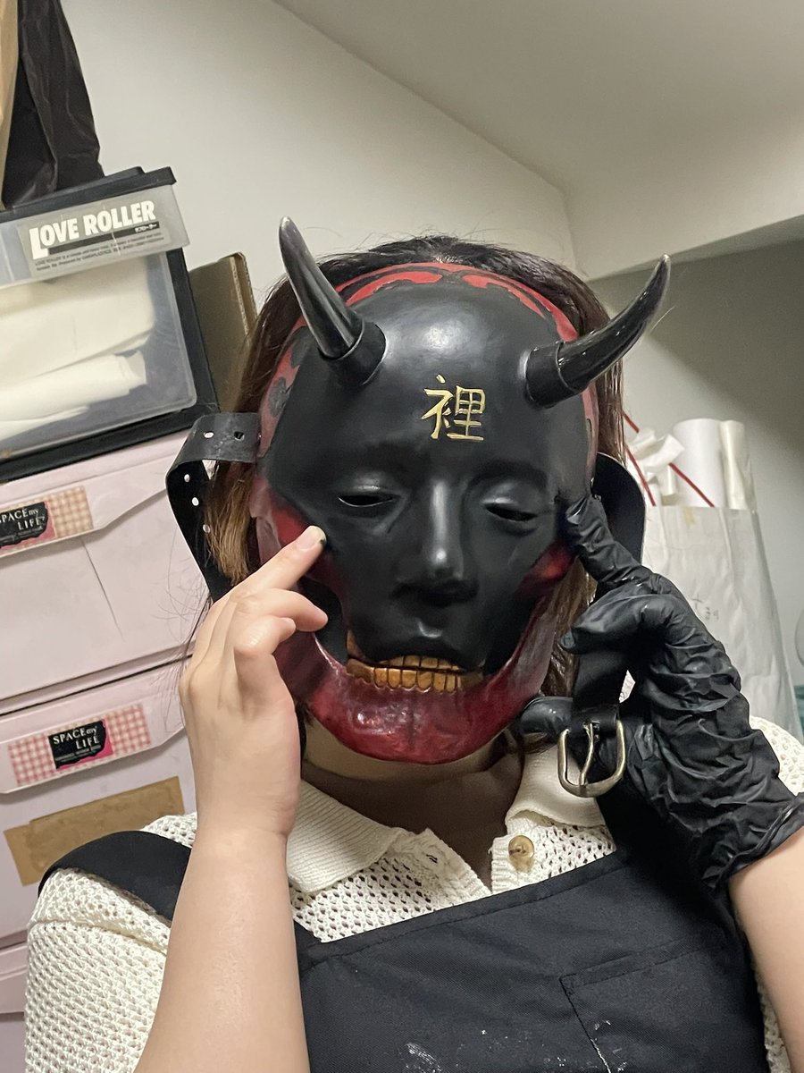 masksmith00's tweet image. 仮面教室１０月の回募集開始してます

コースは
１日コース(着色のみ)
４日コース(仮面製作の全行程)
５日コース(髑髏仮面製作の全行程)
上記3コースがございます。

詳細気になる方はDMか
masksmith00@gmail.com
までご連絡ください。

🔰物作り初心者歓迎🔰