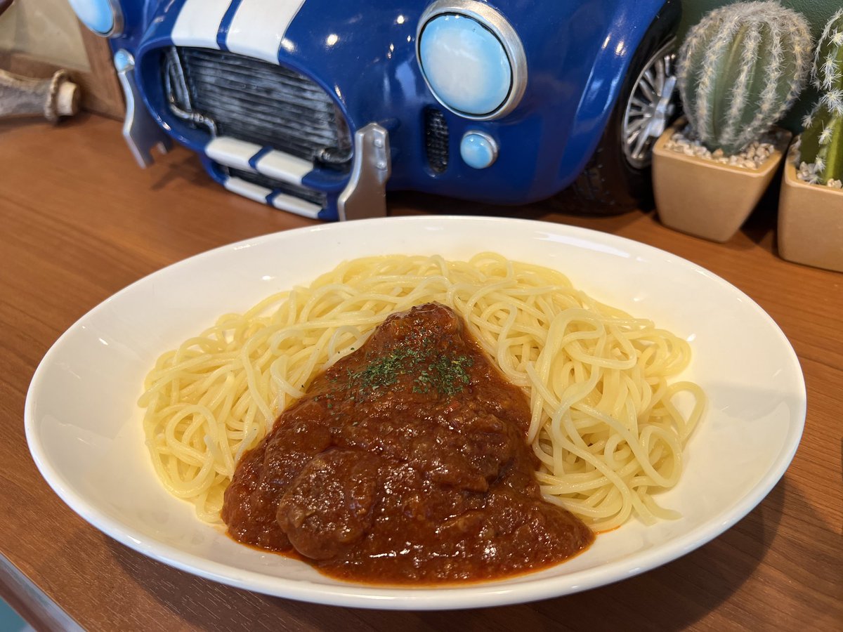 CafeSfbc's tweet image. おはよう御座います☀️
本日カフェ21時まで営業しています🤩
本日雨天で気分落ちやすいですが
そういう時は美味しいデザート如何でしょうか⁉️🫡
是非店頭お待ちしています‼️