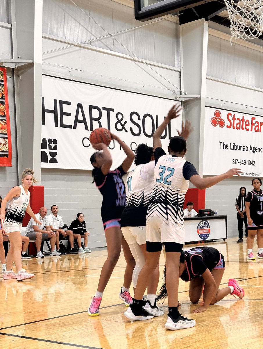 VyktoryaOtey12's tweet image. Had a good time at @UARiseGirls in Indiana. Had a chance to play up with the 15u squad. Thanks for having me! @FBCHAVOC @PGHVirginia