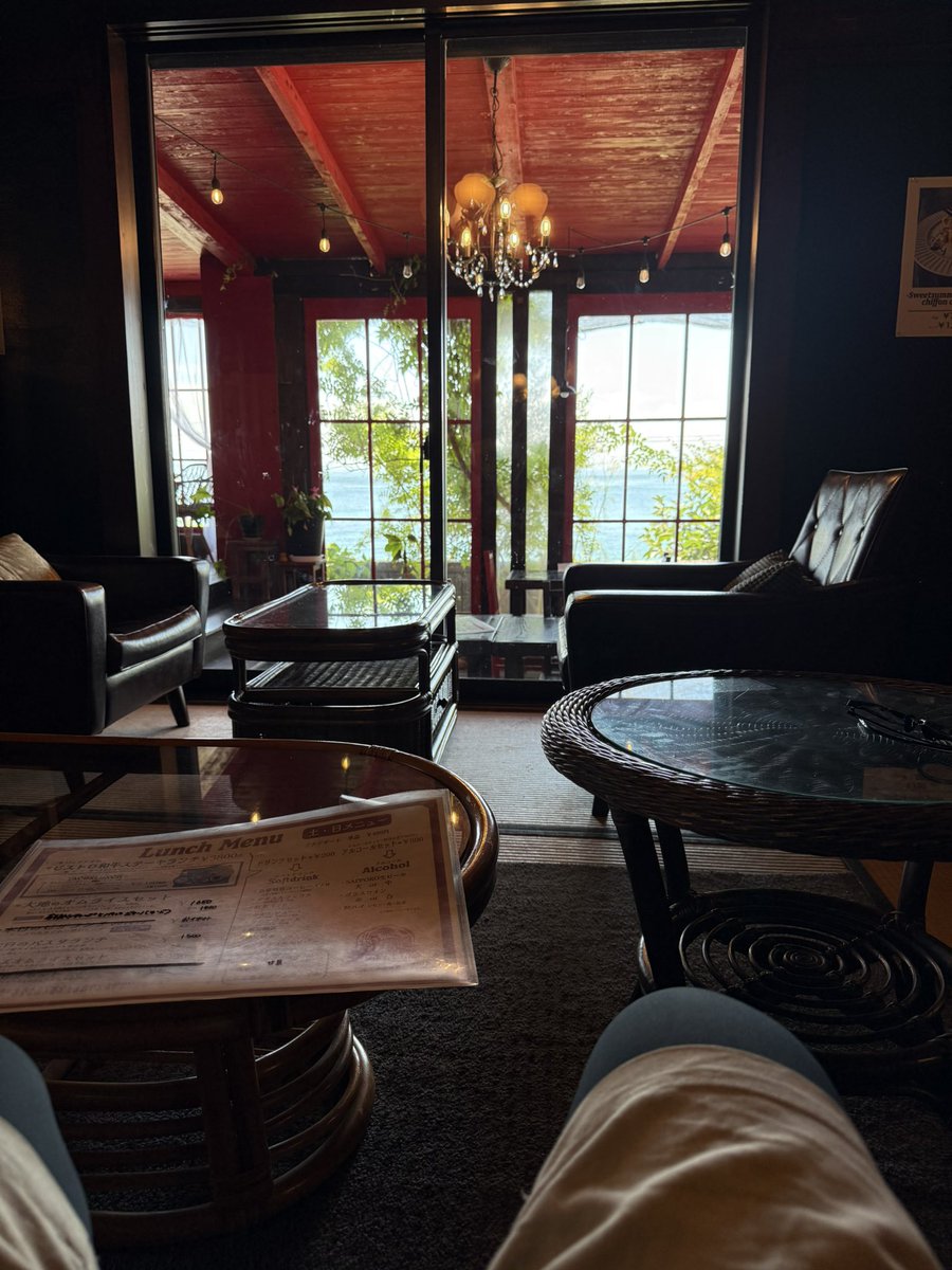 大island
Bistroへ
わかる人はわかるはず。
ここからの景色は言わずともわかるだろう。
