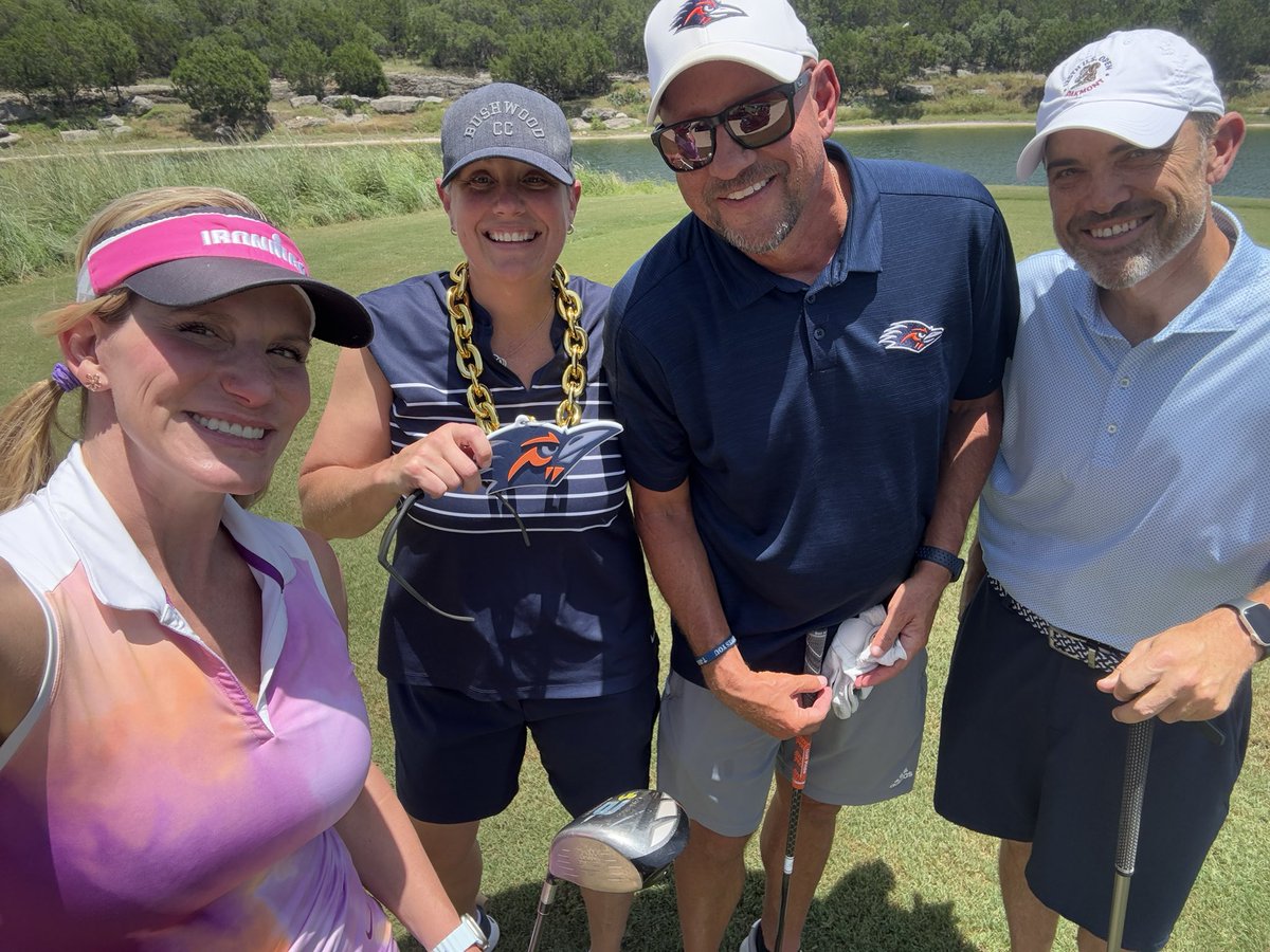 AprilAncira's tweet image. Took a moment to do something I haven’t done in forever. Played a quick round of golf with friends discussing non-profits, sports, & great things to come in the future. @CoachTraylor & I played against pals @JennyCarnes & Mickey in a 2 person scramble & had a ball! Thanks for…