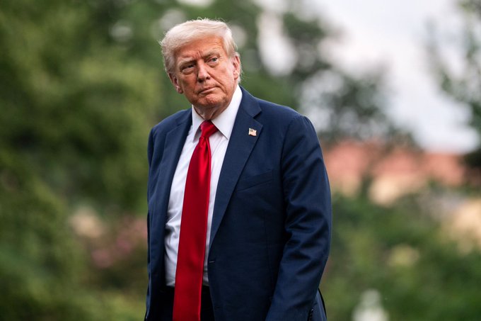 CatDylanNews's tweet image. Trump ready to send tariff letters to 150 countries.
The 150 nations are ones that "We're really not negotiating with and they're smaller. We don't do much business with."
Some larger countries, including those in the European Union, have been informed that their rates could be…