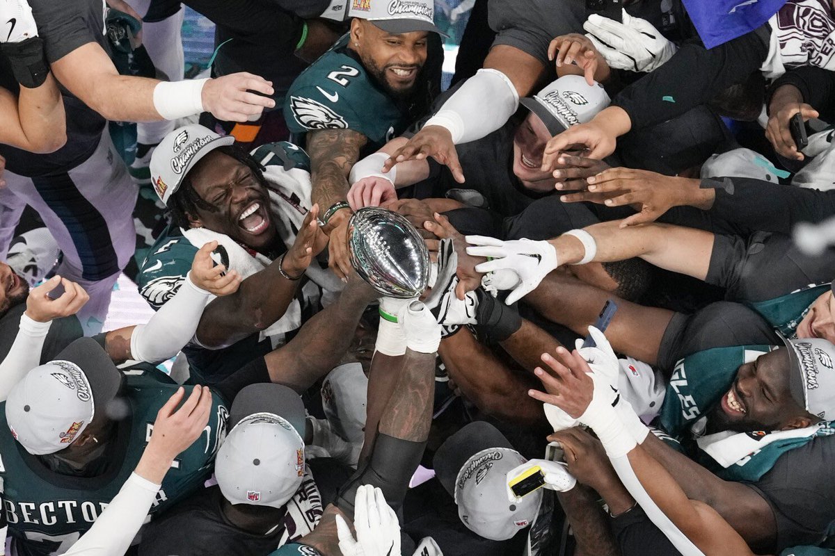 Your 2024-25 Super Bowl Champion #Eagles win the #ESPYS Award for Best Team of the Year. 🦅