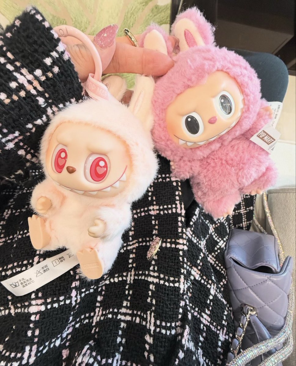 ayuclone's tweet image. thinking about how I had no idea what these creatures were when ayu posted them last year after her Shanghai concert... and look at us now