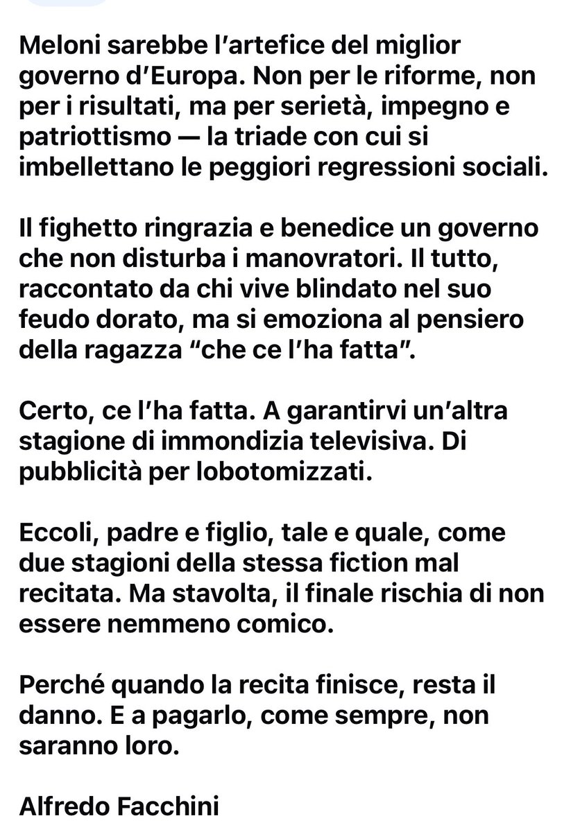 streetcnina's tweet image. TALE E QUALE
Tale padre, tale figlio.
Questa famiglia verrà ricordata non solo per aver devastato la politica, ma per aver deformato i connotati morali dei cittadini più suggestionabili di questo fragile Paese.
#Berlusconi