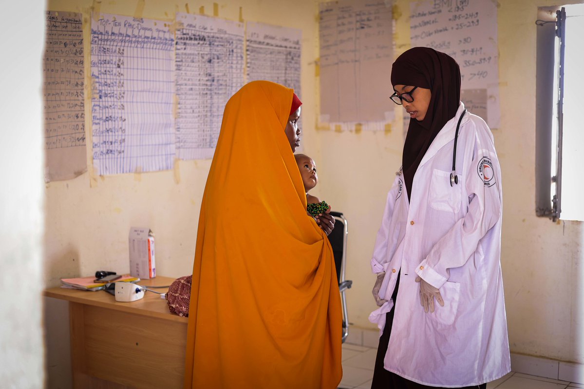 unicefsomalia's tweet image. In #Jariiban, the Child-Sensitive Social Protection programme is supporting pregnant and lactating women with cash transfers, helping them access essential health and nutrition services and better cope with shocks, thanks to support from @BMZ_Bund through @KfW_FZ_int.