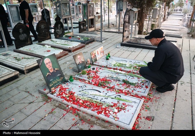 ma_khodabandeh's tweet image. امروز هر ایرانی میداند که:
- هدف تخریب لیبی بود و توانستند
- هدف تخریب عراق بود و توانستند
- هدف تخریب سوریه بود و توانستند
- هدف تخریب ایران بود ولی نتوانستند
امروز هر ایرانی باید بیاندیشد که چرا نتوانستند تا #امريكا_الشيطان_الاكبر و #رژیم_صهیونیستی در آینده هم نتواند؟