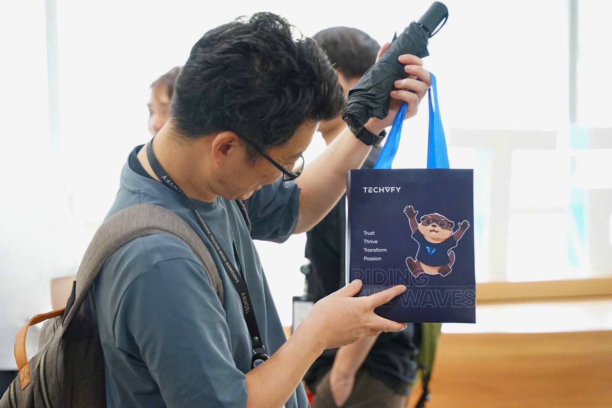 Techvify_Japan's tweet image. 【UNIXON株式会社様】ベトナムオフィスにご来訪いただき、誠にありがとうございました。

今回のご訪問を機に、今後のより良いパートナーシップ構築に繋がることを願っております。

#TechvifyJapan #OfficeTour #Techvify