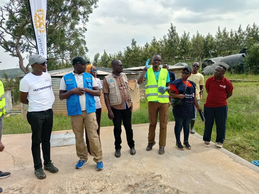 Rotaract club of kyaka ll (@rotaractkyakall) on Twitter photo Our club joined <a href="/KampalaSouth/">KlaSouth Rotary Club</a> and <a href="/RctKampalaSouth/">Rotaract Kampala South</a> as they were implementing their latest project in Kyaka ll . Ts always a pleasure having them in our community as they bring impactful projects Our club joined <a href="/KampalaSouth/">KlaSouth Rotary Club</a> and <a href="/RctKampalaSouth/">Rotaract Kampala South</a> as they were implementing their latest project in Kyaka ll . Ts always a pleasure having them in our community as they bring impactful projects