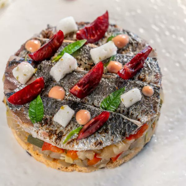 Les sardines des côtes bretonnes

#different_recipes #frenchfood #food #foodporn #instafood #foodie #france #foodstagram #yummy #paris #foodphotography #foodlover #restaurant #french #delicious #homemade #recipe #recipes #recette #recettes #finedining