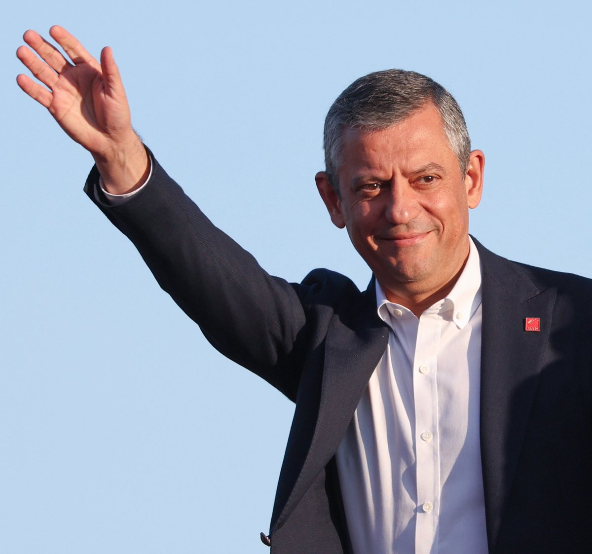 solcugazete60's tweet image. Özgür Özel:

“Gençlere vizesiz Avrupa ve yasaksız Türkiye vaadediyoruz.

Hatta vizesiz Avrupa’dan sonra vizesiz Dünya…”